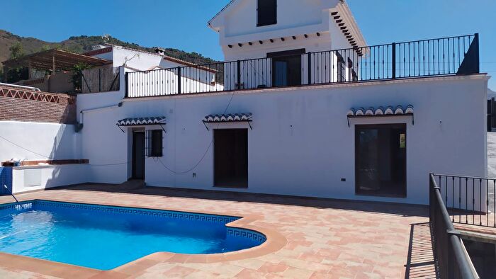 Casa en alquiler en Frigiliana, Málaga de 5 habitaciones