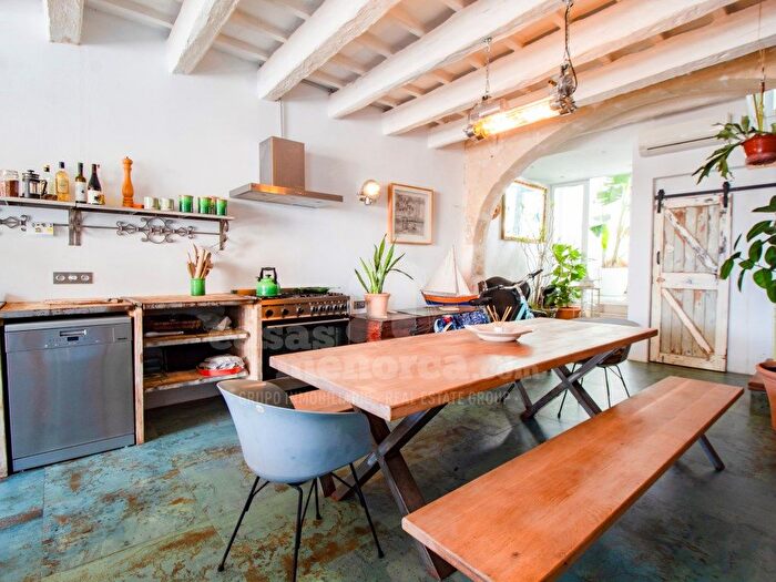 Casas en venta y pisos alquiler - 3