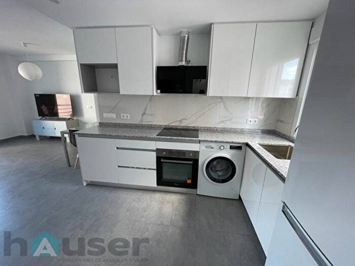 Casas en venta y pisos alquiler - 1