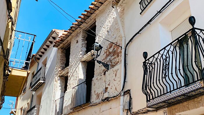 Casas en venta y pisos alquiler - 2