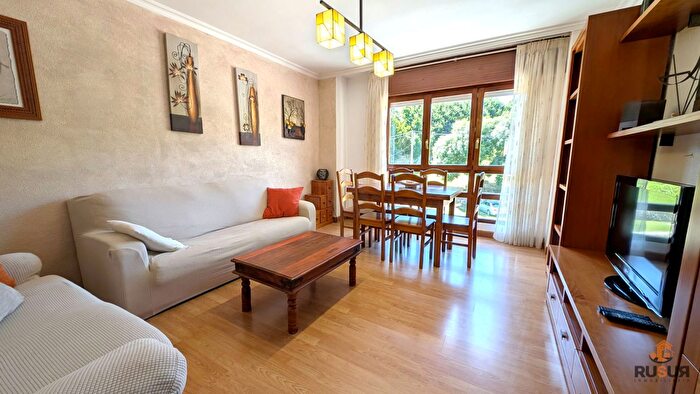 Casas en venta y pisos alquiler - 1