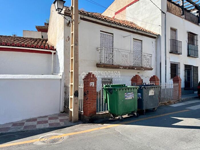 Casas en venta y pisos alquiler - 1