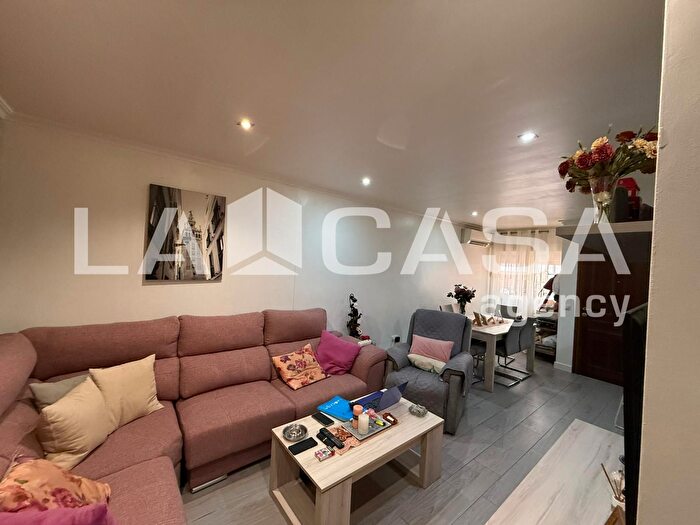 Casas en venta y pisos alquiler - 1
