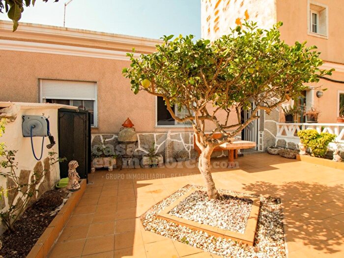 Casas en venta y pisos alquiler - 3