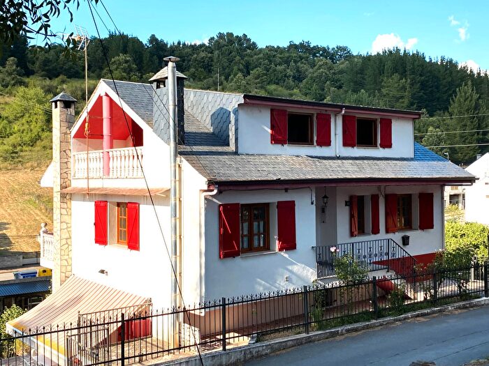 Casa en venta en Vega de Espinareda, León de 4 habitaciones