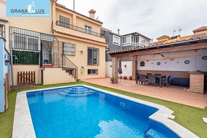 Casas en venta y pisos alquiler - 1