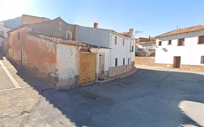 Casa en venta en Gor, Granada de 5 habitaciones