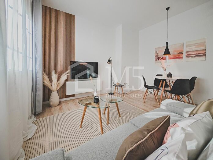 Casas en venta y pisos alquiler - 2