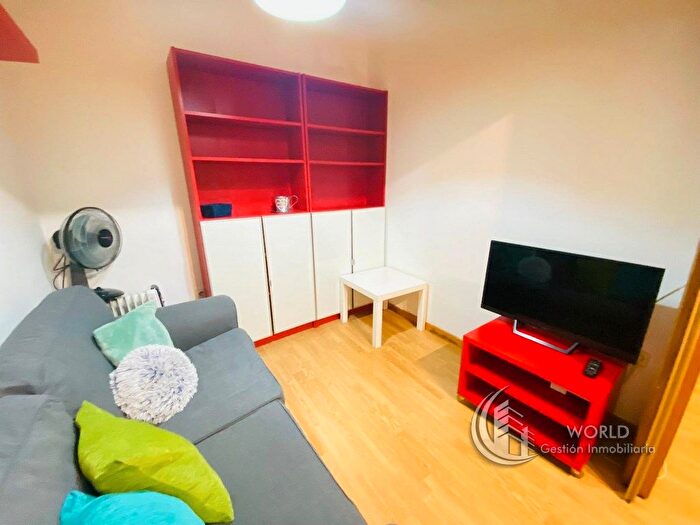 Casas en venta y pisos alquiler - 1