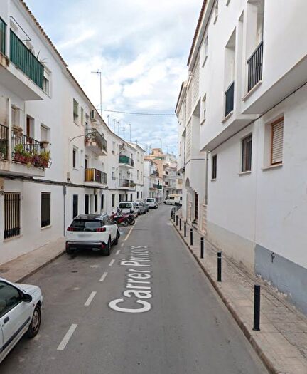 Casas en venta y pisos alquiler - 1