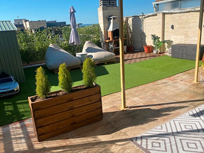 Casas en venta y pisos alquiler - 3