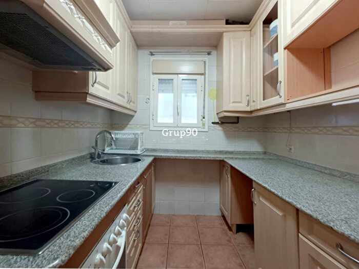 Casas en venta y pisos alquiler - 1