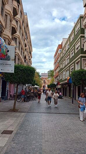 Casas en venta y pisos alquiler - 2
