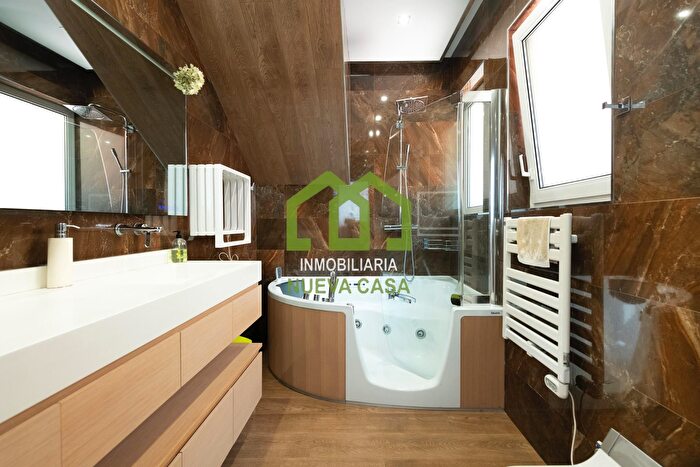 Casas en venta y pisos alquiler - 3