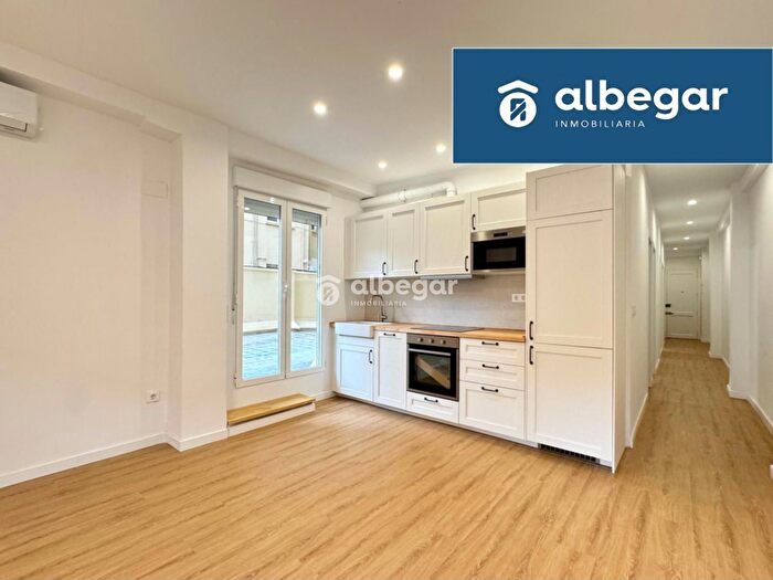 Casas en venta y pisos alquiler - 1