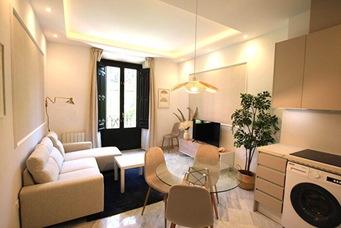 Casas en venta y pisos alquiler - 1