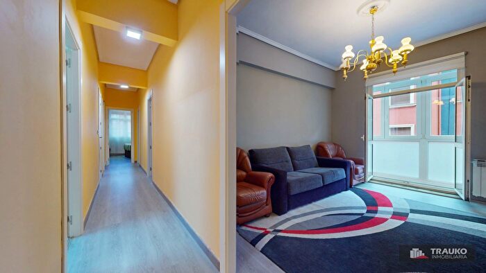 Casas en venta y pisos alquiler - 3