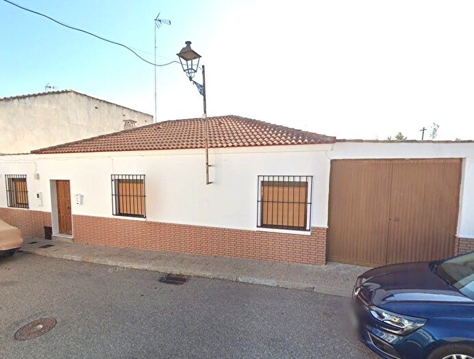 Casas en venta y pisos alquiler - 3
