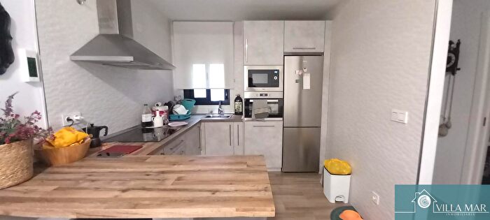 Casas en venta y pisos alquiler - 1