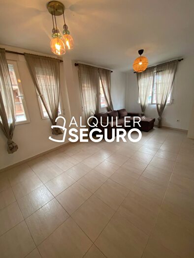 Casas en venta y pisos alquiler - 1