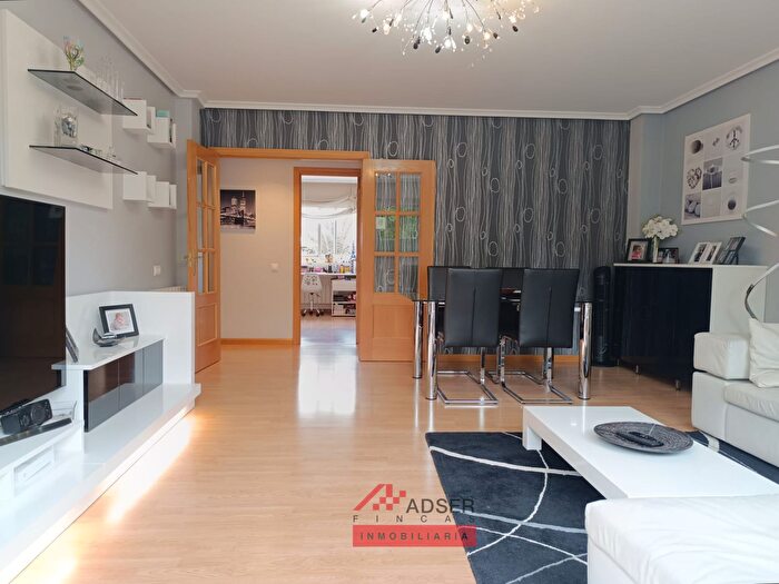 Casas en venta y pisos alquiler - 3