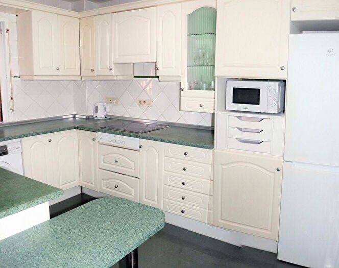 Casas en venta y pisos alquiler - 2