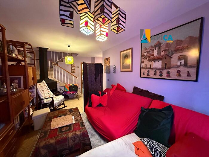 Casas en venta y pisos alquiler - 1