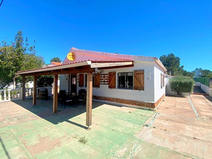 Casas en venta y pisos alquiler - 1