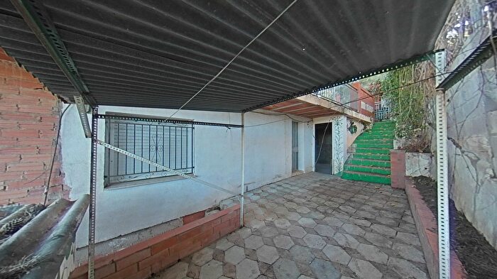 Casa en venta en La Bisbal del Penedès, Tarragona de 2 habitaciones