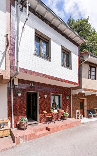 Casa en venta en Laviana, Asturias de 3 habitaciones