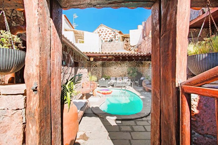 Casa en venta en Tejeda, Las Palmas de 4 habitaciones
