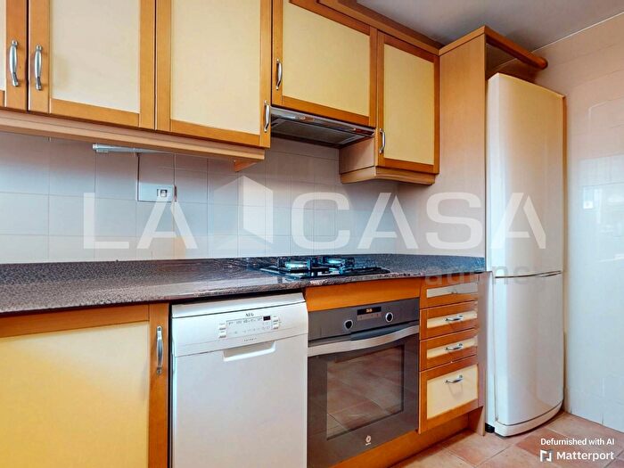 Casas en venta y pisos alquiler - 2