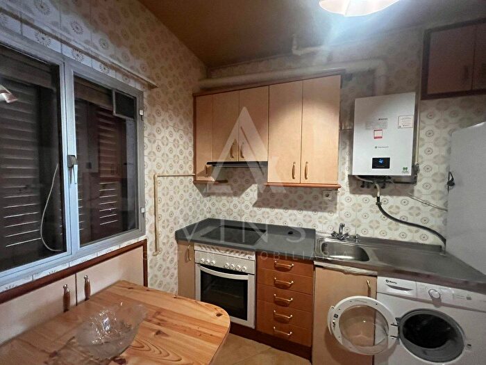 Casas en venta y pisos alquiler - 2