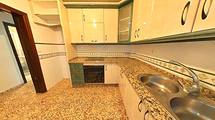 Casas en venta y pisos alquiler - 2
