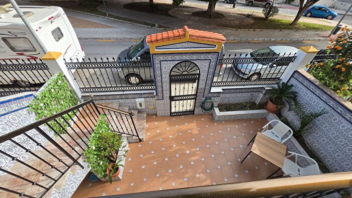 Casa en alquiler en Churriana, Churriana El Pizarrillo La NoriaGuadalsol de 5 habitaciones