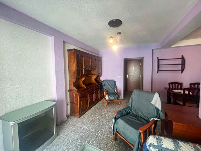 Casas en venta y pisos alquiler - 2