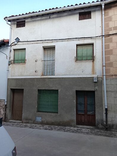 Casas en venta y pisos alquiler - 1