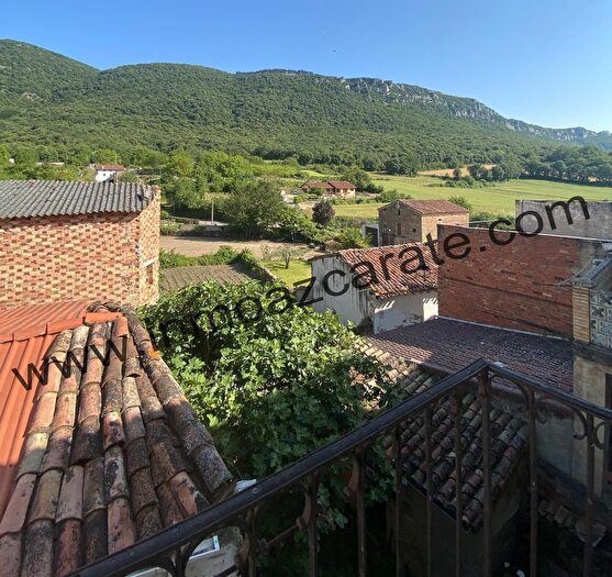 Casa en venta en Genevilla, Navarra de 5 habitaciones