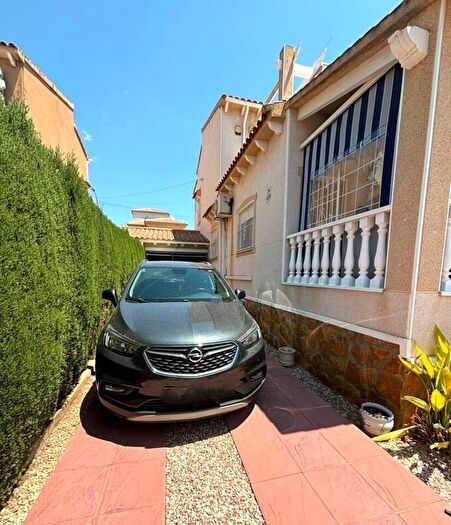 Casas en venta y pisos alquiler - 2