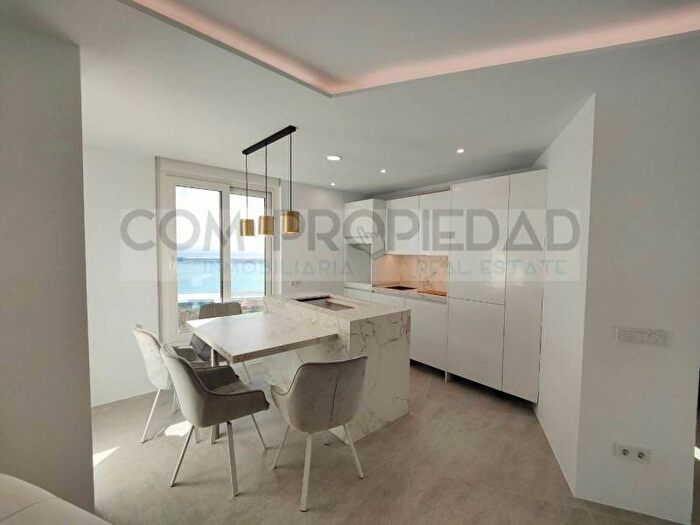 Casas en venta y pisos alquiler - 3