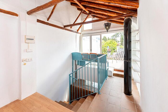 Casas en venta y pisos alquiler - 2