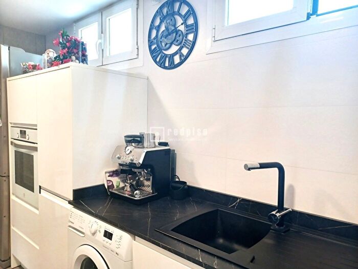 Casas en venta y pisos alquiler - 3