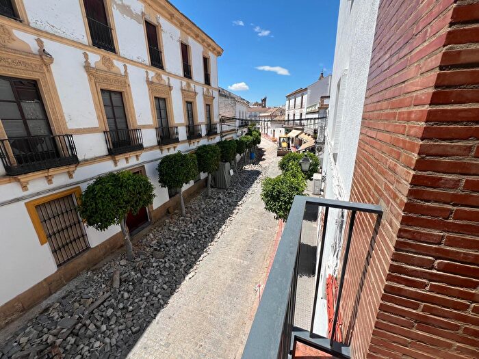 Piso en venta en Bujalance, Córdoba de 4 habitaciones