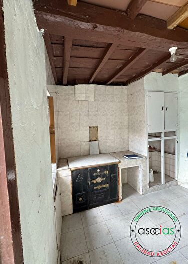 Casas en venta y pisos alquiler - 3