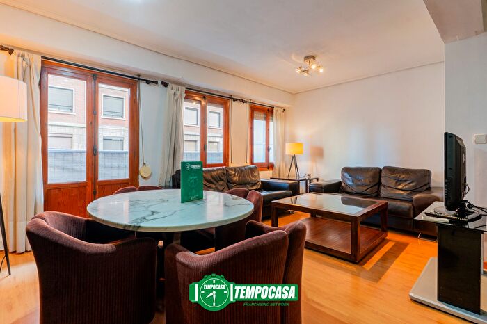 Casas en venta y pisos alquiler - 1