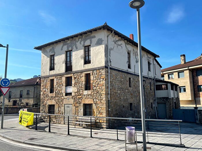 Casas en venta y pisos alquiler - 1