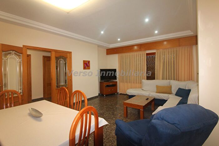 Casas en venta y pisos alquiler - 2