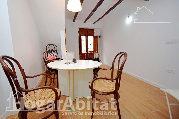 Casas en venta y pisos alquiler - 3