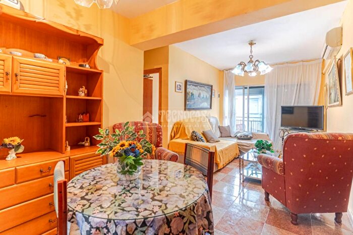Casas en venta y pisos alquiler - 3