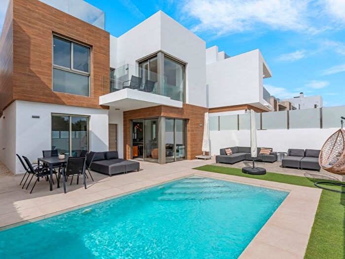 Casas en venta y pisos alquiler - 2